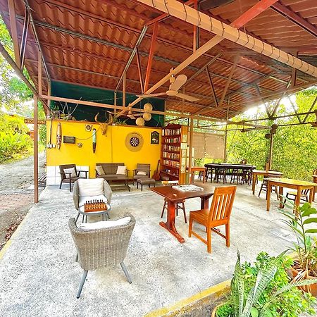 Hotel Tres Banderas Manuel Antonio Extérieur photo