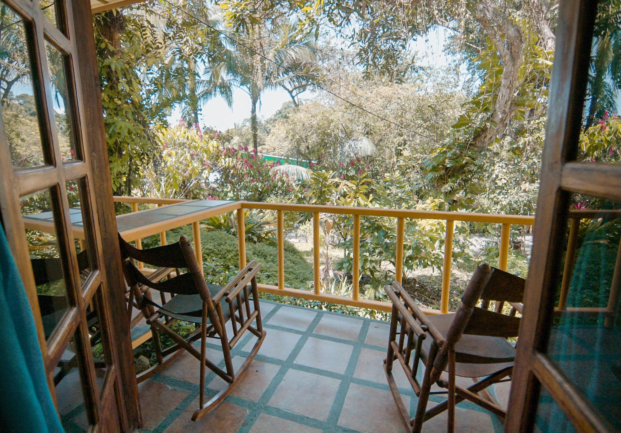 Hotel Tres Banderas Manuel Antonio Extérieur photo